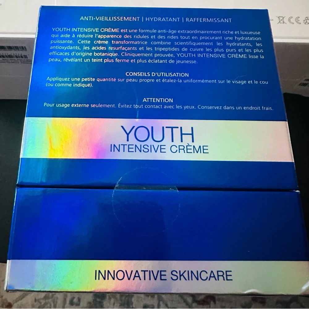 Is Clinical Youth Intensive Cream - Picture 5 of 11
